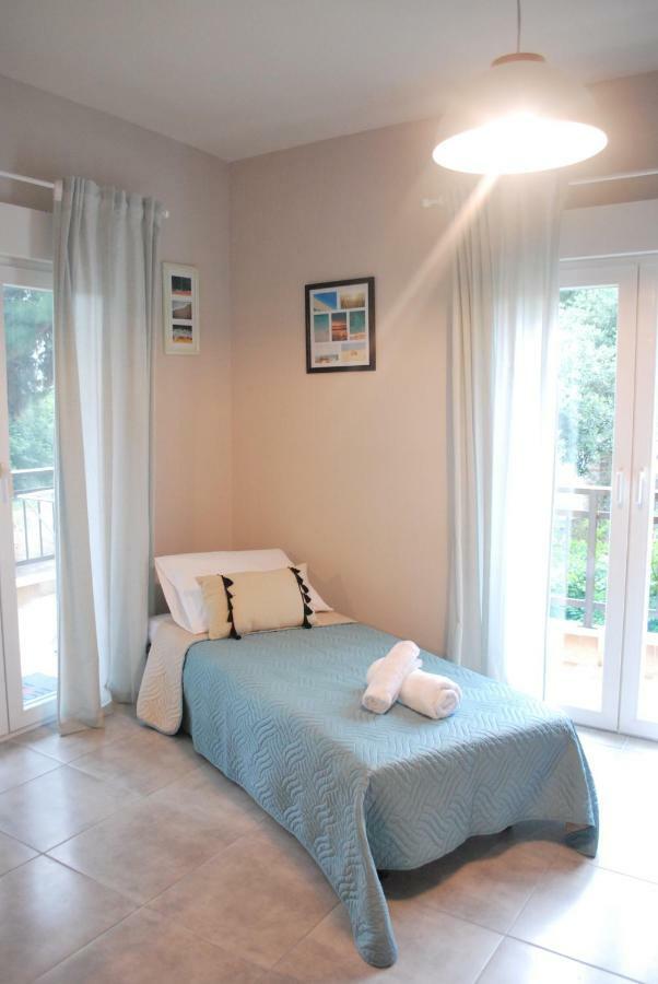 Cornelia Apartment PalaiónTsiflíkion Zewnętrze zdjęcie